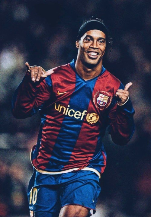 ronaldinho wallpaper,football player,soccer player,player,team sport ...