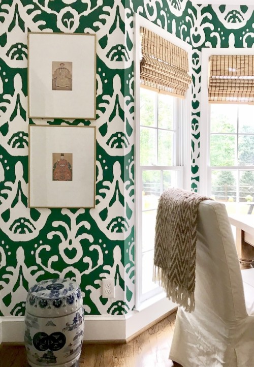 壁の壁紙デザイン 白い 緑 カーテン インテリア デザイン ルーム アクア 壁 シャワーカーテン ターコイズ ウィンドウ処理 Wallpaperkiss