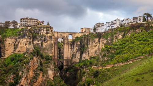 スペインの壁紙 自然の風景 水道橋 ブリッジ 崖 断崖 要塞 写真撮影 Wallpaperkiss