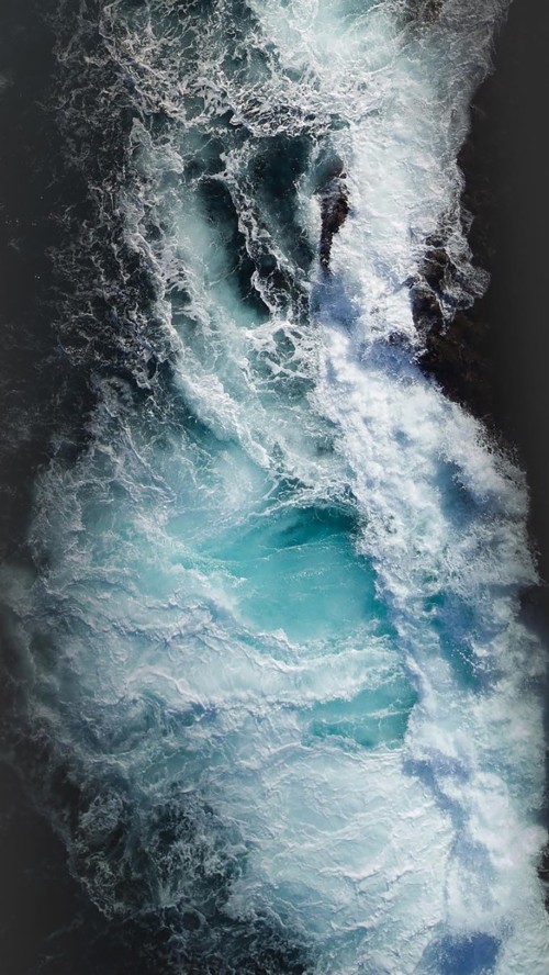 アート壁紙iphone 水 波 サイクロン 風の波 海 嵐 スペース 世界 Wallpaperkiss