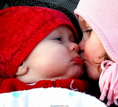 Fond D Ecran Facebook Pour Le Profil Enfant Rouge Amour Bonnet En Tricot Bebe Levre Coiffures Interaction Wallpaperkiss