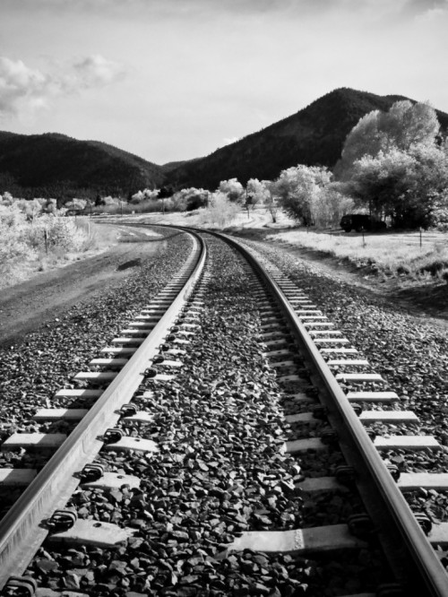 黒のipadの壁紙 追跡 黒と白 モノクロ写真 モノクローム 鉄道 大通り ストックフォト 瓦礫 空 1538794 Wallpaperkiss