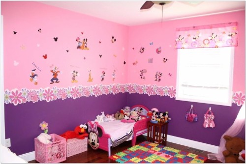ベッドルームのミニーマウスの壁紙 デコレーション ルーム 寝室 ピンク 壁 インテリア デザイン 壁紙 家具 製品 財産 Wallpaperkiss