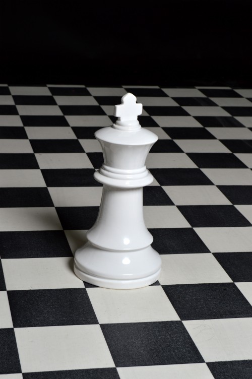 チェスキング壁紙 ゲーム チェス 黒 屋内ゲームとスポーツ 白い チェス盤 ボードゲーム 黒と白 スポーツ用品 Wallpaperkiss