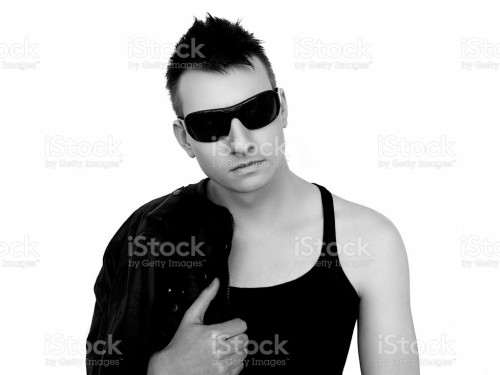 モデルの男の子の壁紙 アイウェア 白い 涼しい 写真 黒と白 眼鏡 サングラス モノクロ写真 黒髪 Wallpaperkiss