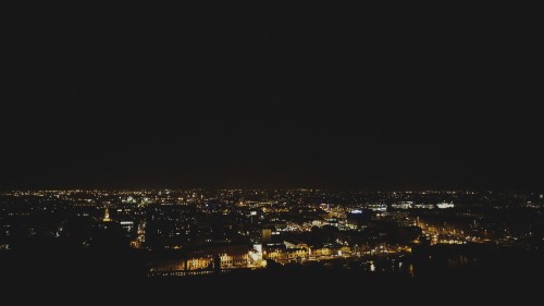 黒い空の壁紙 夜 空 首都圏 黒 都市の景観 市 市街地 闇 Wallpaperkiss