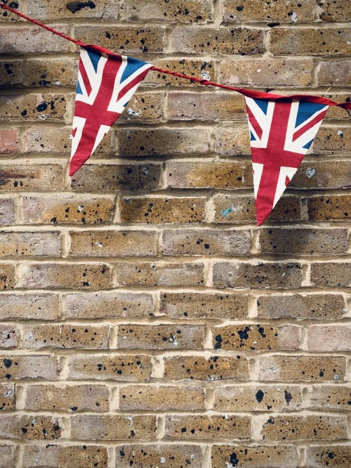 イギリスの旗の壁紙 壁 れんが 赤 国旗 れんが バナー フォント 広告 符号 アート Wallpaperkiss