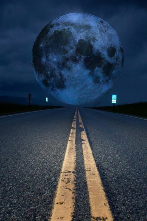 Super Moon Wallpaper Sky Moon Atmosphere Light Night Celestial Event Astronomical Object Horizon Midnight Moonlight Wallpaperkiss