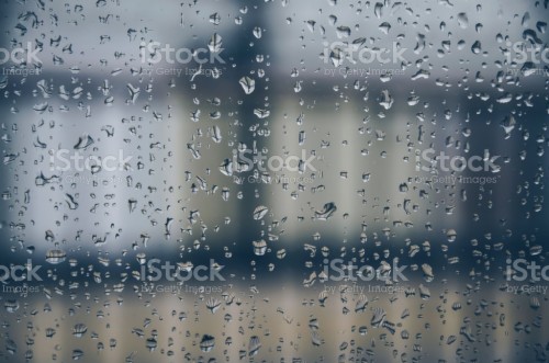 ガラスに雨が降る壁紙 青い 水 霧雨 雨 落とす 空 窓 反射 ガラス Wallpaperkiss